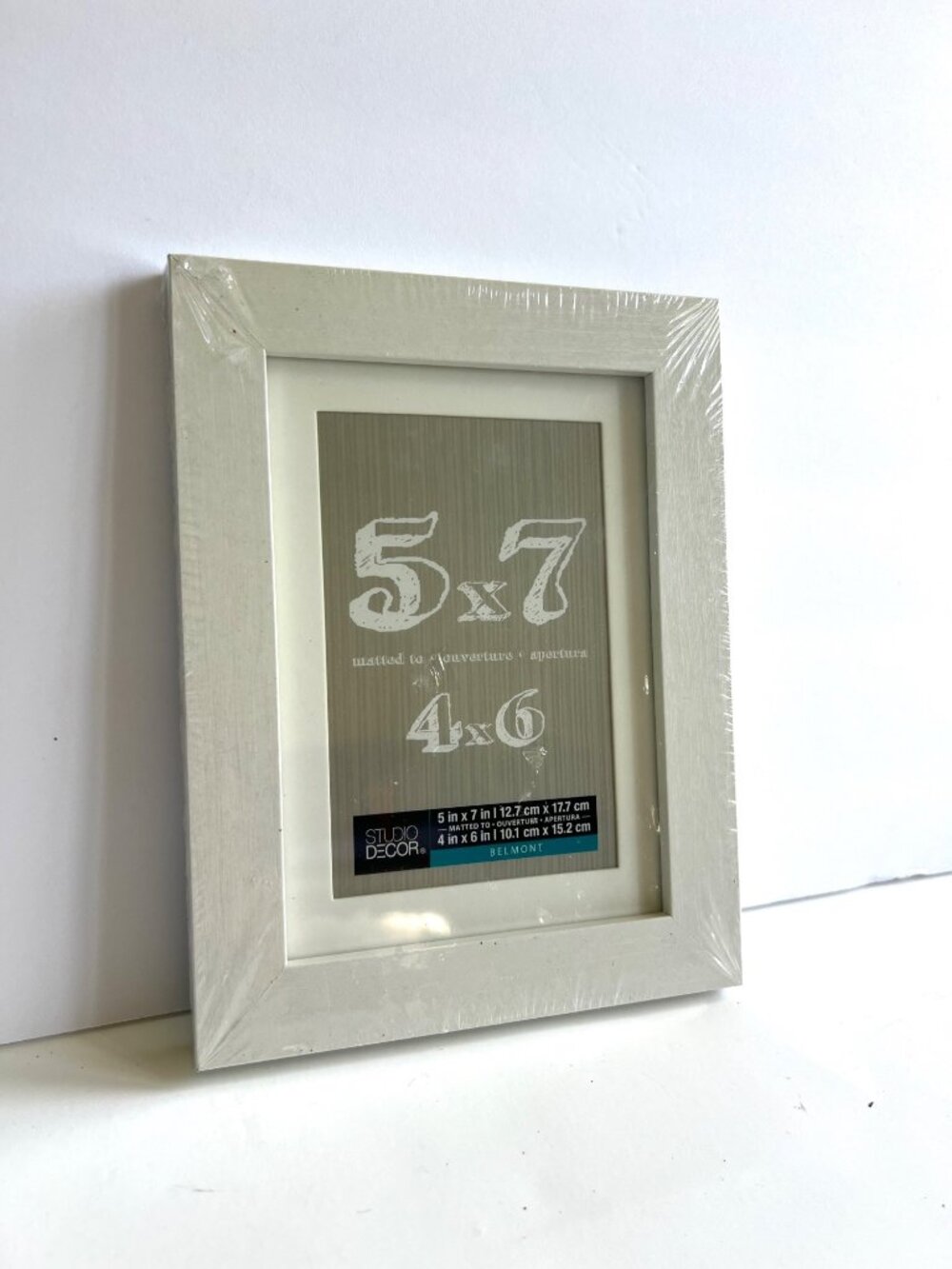NWT Studio Décor Belmont Picture Frame